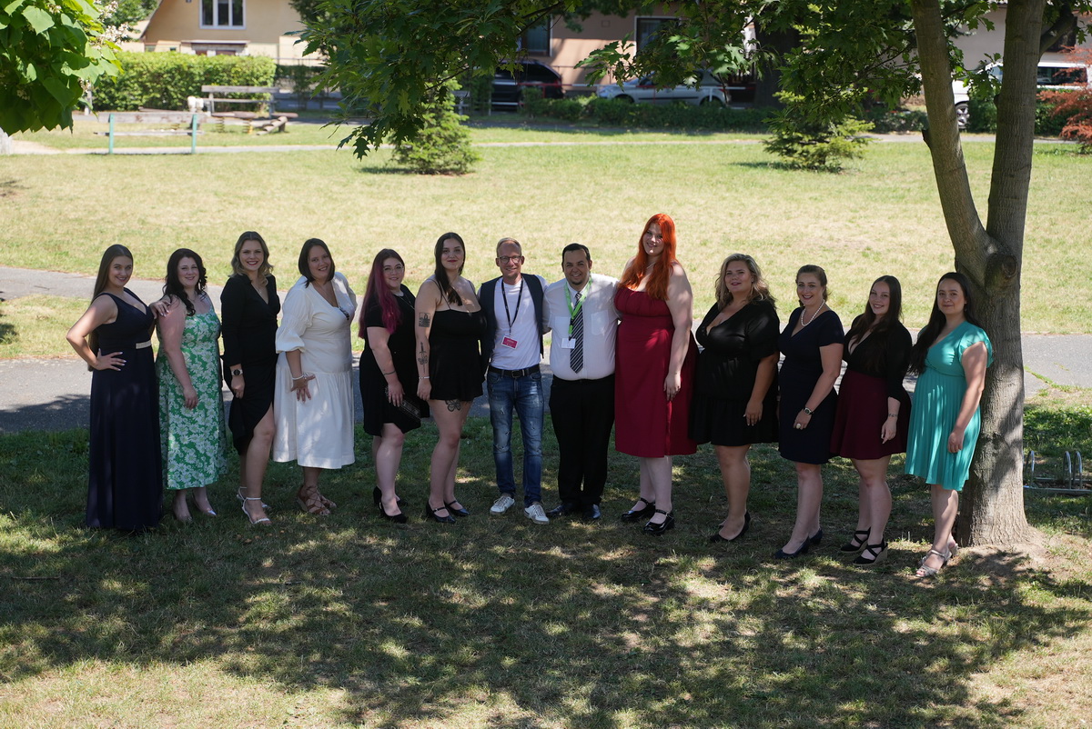 Miss Plus Size models Czech republic 2024 - Backstage - Jak prob�halo focen� a nat��en� finalistek?