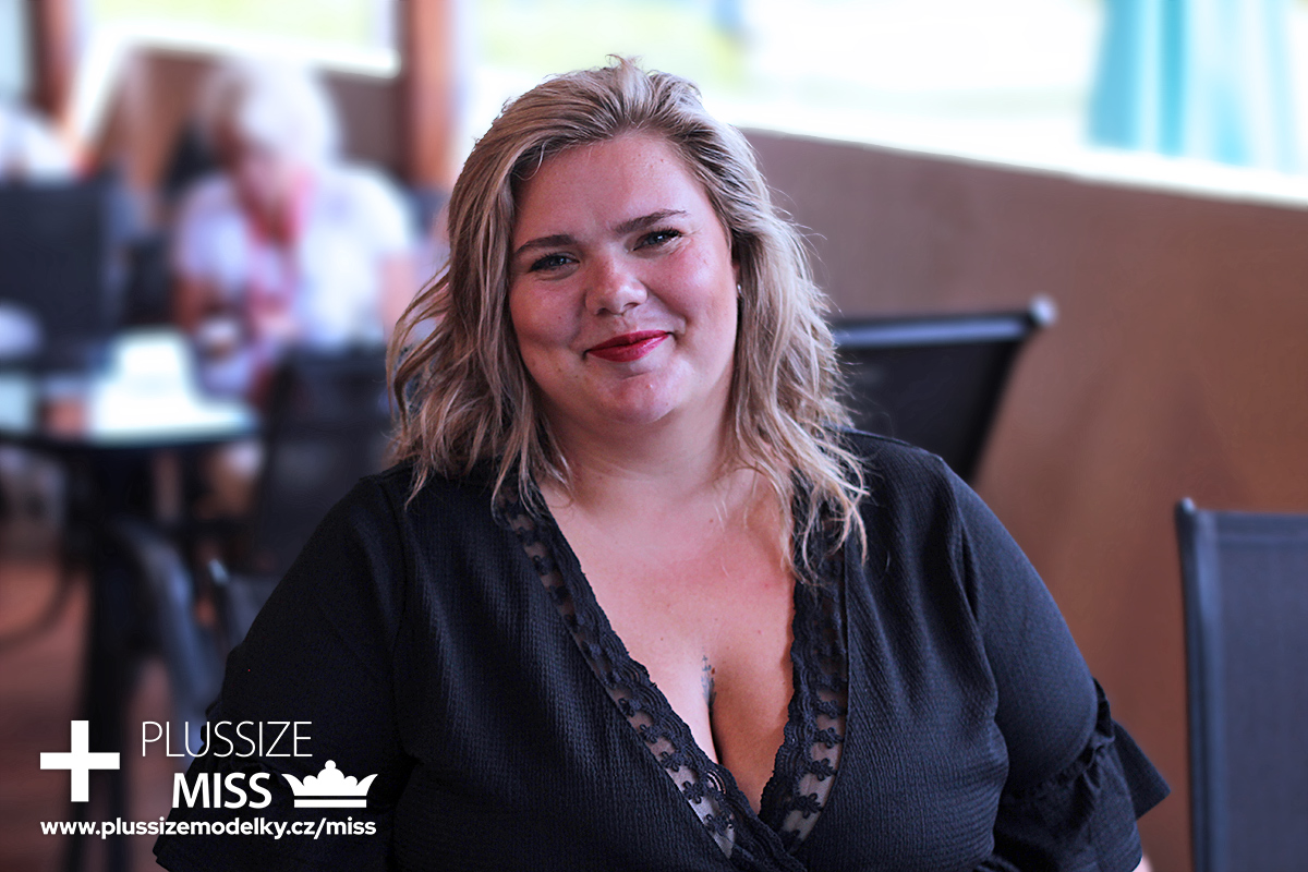 Zlata Vávrová finalistka s číslem 4 soutěže Miss Plus Size modelky ČR 2024