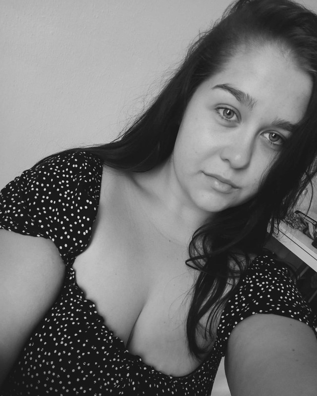 Plno�t�hl� modelky, plus size modelka, baculky