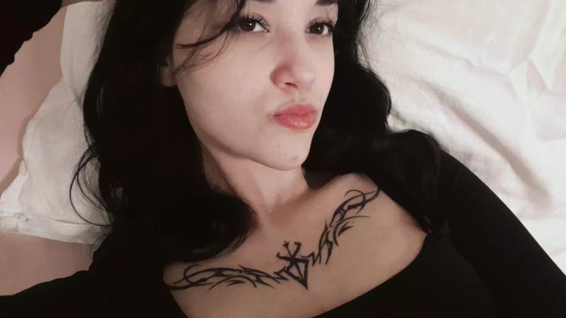 Plno�t�hl� modelky, plus size modelka, baculky, 124-VideoCapture_20250315-211347