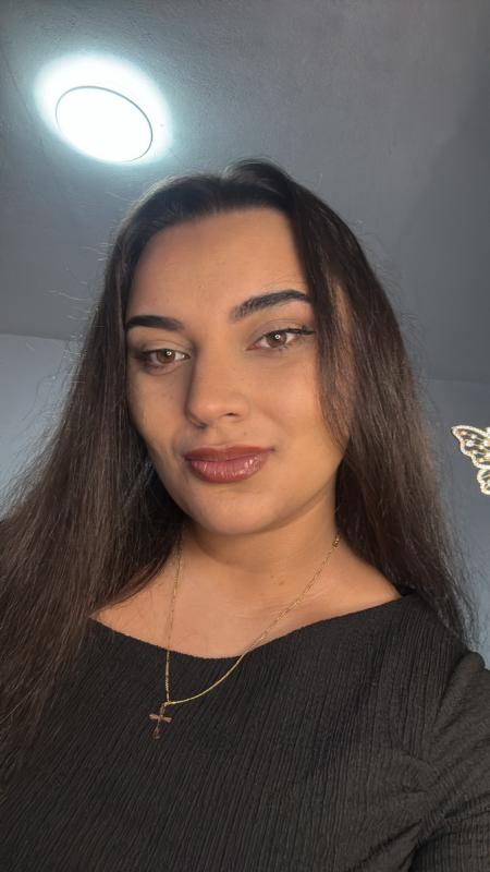 Plno�t�hl� modelky, plus size modelka, baculky, 20-149A7D20-DA17-47A1-B2AD-4963E96569A0