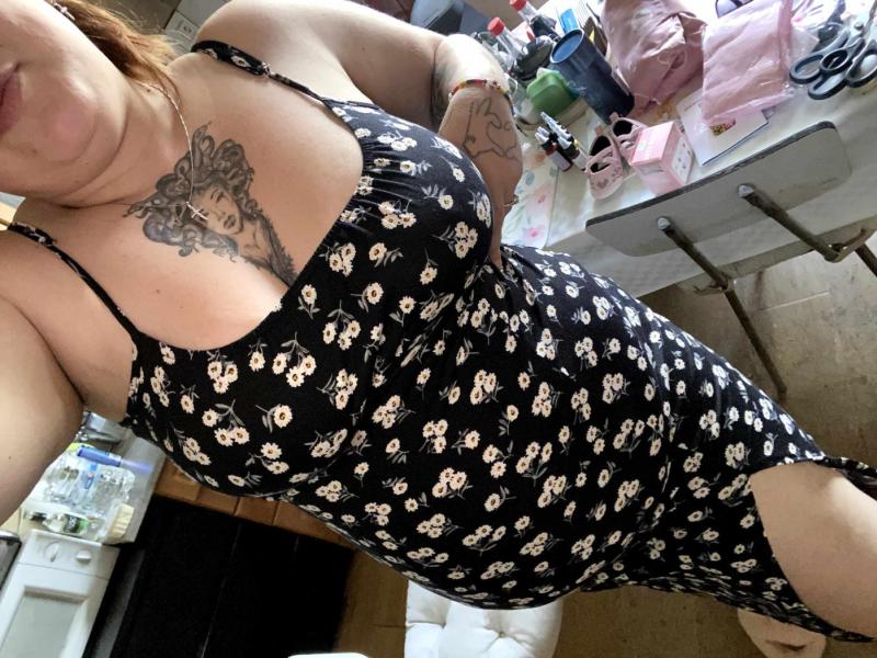 Plno�t�hl� modelky, plus size modelka, baculky, 213-DBEB6709-DF8B-46FD-882E-57191FE284D1