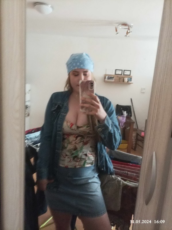 Plno�t�hl� modelky, plus size modelka, baculky