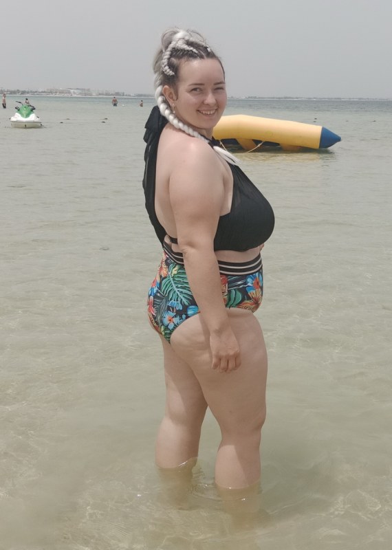 Plno�t�hl� modelky, plus size modelka, baculky