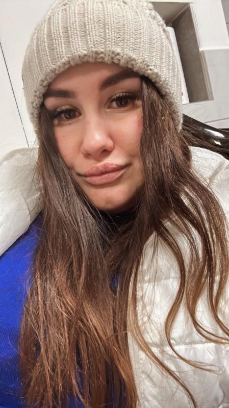 Plno�t�hl� modelky, plus size modelka, baculky, 358-0EA6C758-9917-4F82-9E5C-71021D811A9F