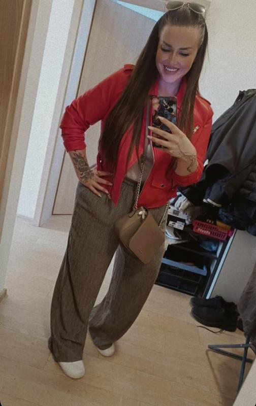 Plno�t�hl� modelky, plus size modelka, baculky, 391-FB_IMG_1770491866746