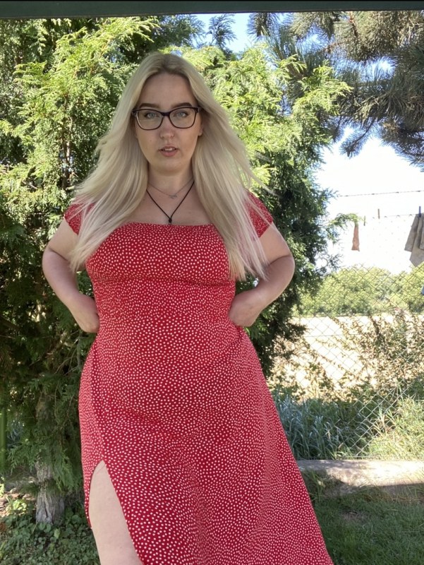 Plno�t�hl� modelky, plus size modelka, baculky, 485-4B09A3F2-E01F-426E-9C4E-8FB6A43C2F26