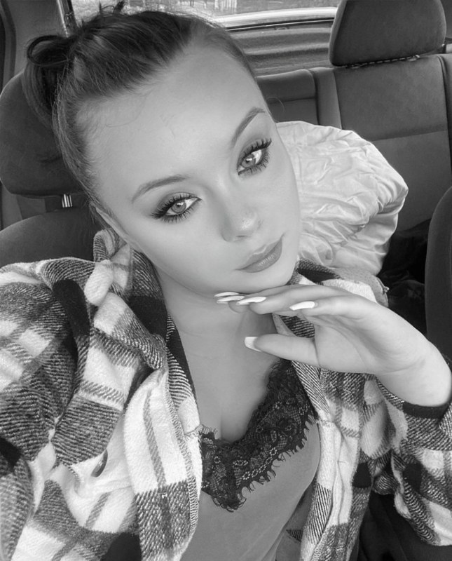 Plno�t�hl� modelky, plus size modelka, baculky