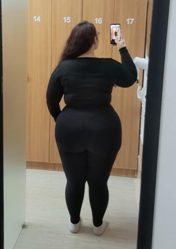 Plno�t�hl� modelky, plus size modelka, baculky, 523-inbound5922680713919032040