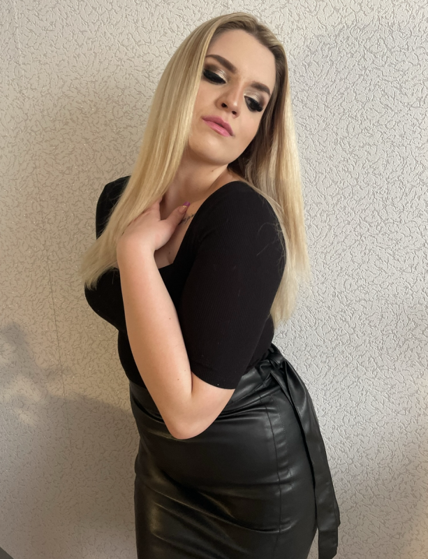 Plno�t�hl� modelky, plus size modelka, baculky, 563-09971F73-5BB7-44EC-8B36-9985E5D9D0F1
