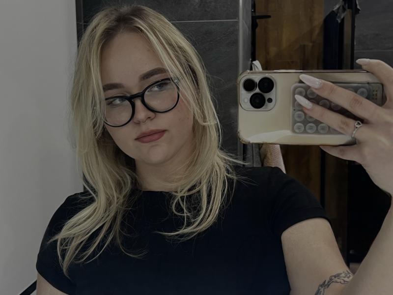 Plno�t�hl� modelky, plus size modelka, baculky, 611-34C1169F-669A-4AE4-AED8-124FDAF0AAF3