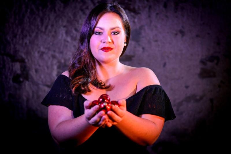 Plno�t�hl� modelky, plus size modelka, baculky, 614-inbound1420216784339846365