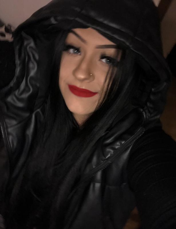 Plno�t�hl� modelky, plus size modelka, baculky, 615-Screenshot_2025-01-10-01-57-04-710_com.google.android.apps.photos