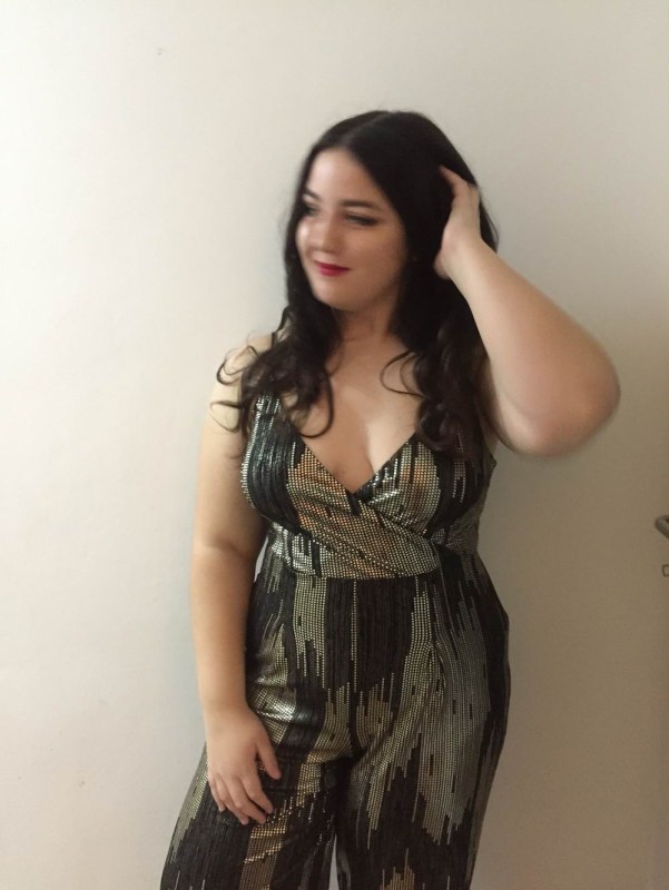 Plno�t�hl� modelky, plus size modelka, baculky, 631-641CF505-D6C9-44E7-B73A-FBE34195BEE8