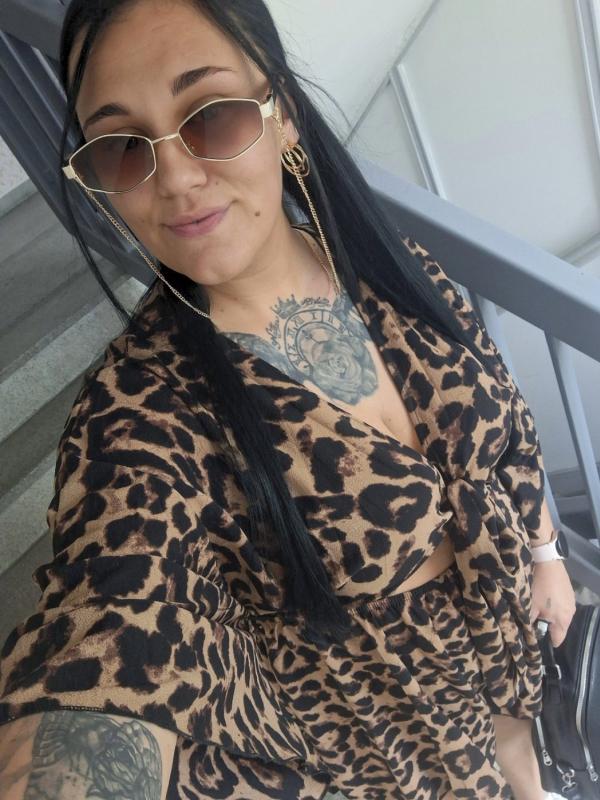 Plno�t�hl� modelky, plus size modelka, baculky, 661-inbound9149838940178782912