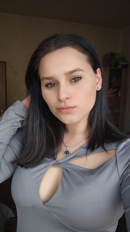 Plno�t�hl� modelky, plus size modelka, baculky, 673-ttn-image-2024-03-27-143653109