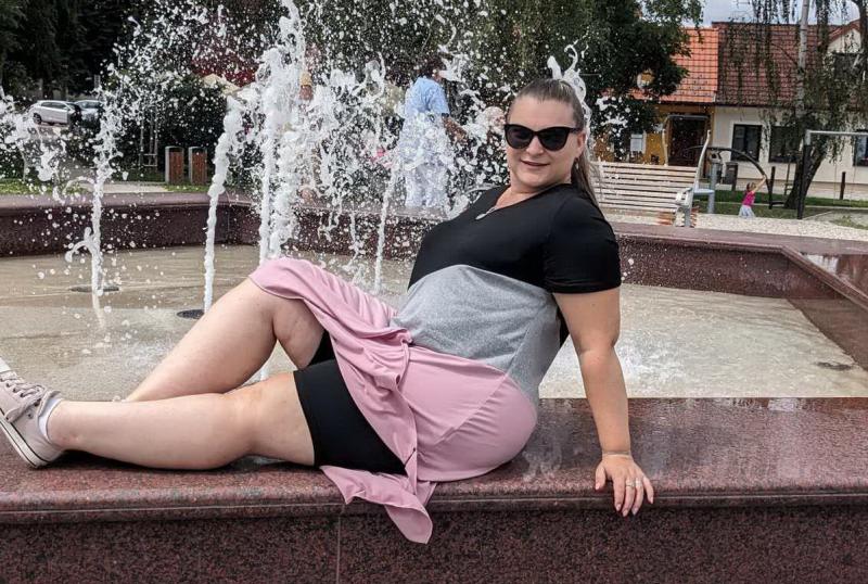 Plno�t�hl� modelky, plus size modelka, baculky, 703-Messenger_creation_7925e370-8ae5-466e-aca8-20b22e9fd599