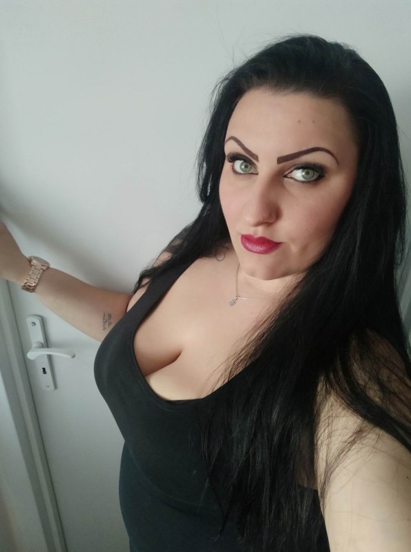 Plno�t�hl� modelky, plus size modelka, baculky, 741-IMG_20210407_183809