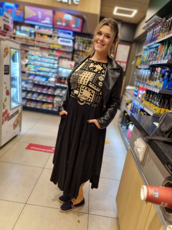 Plno�t�hl� modelky, plus size modelka, baculky, 749-30084017-A4B5-42D1-A3B1-AF9C8C76E06C