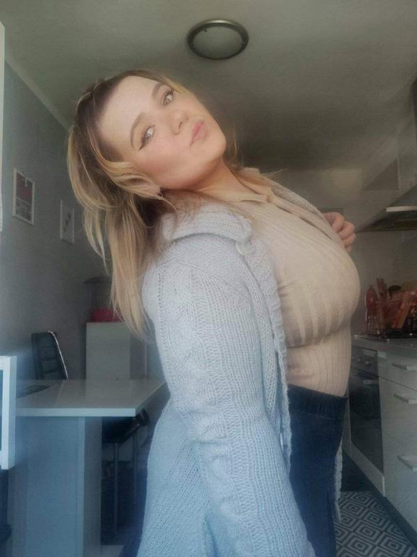 Plno�t�hl� modelky, plus size modelka, baculky, 764-FB_IMG_1708064464421