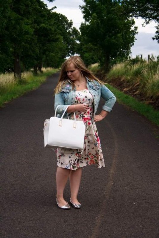 Plno�t�hl� modelky, plus size modelka, baculky