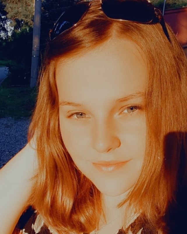Plno�t�hl� modelky, plus size modelka, baculky