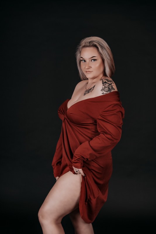 Plno�t�hl� modelky, plus size modelka, baculky, 91-23CDC79B-8AC8-4CDB-9DBF-A00ABD221608