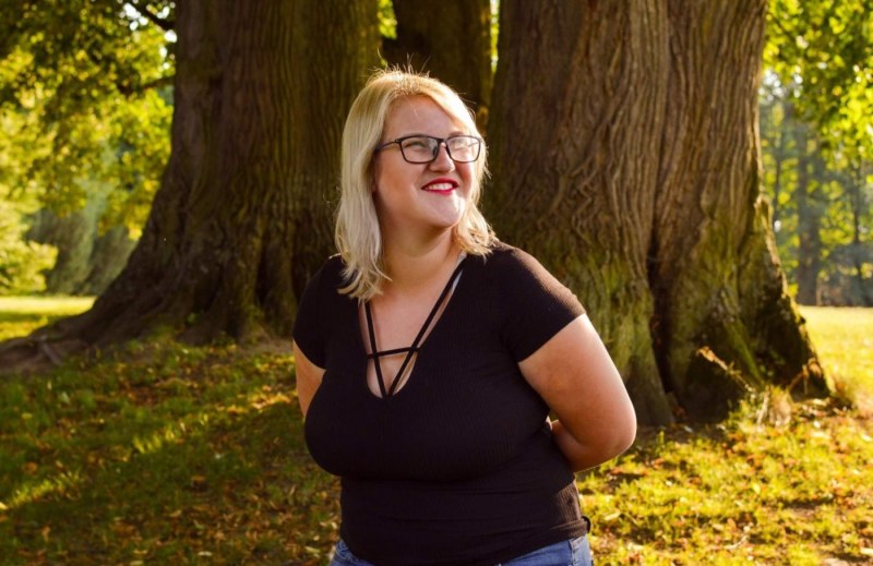 Plno�t�hl� modelky, plus size modelka, baculky
