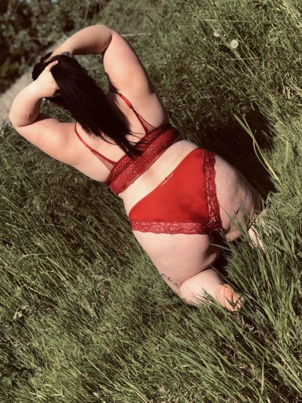 Plno�t�hl� modelky, plus size modelka, baculky