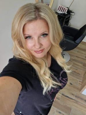 21-received_715978372830909