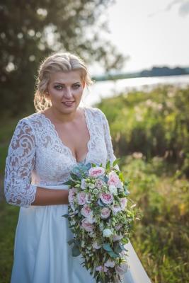 230-6A8E2C7B-10C0-448E-A60D-A3C18C721666