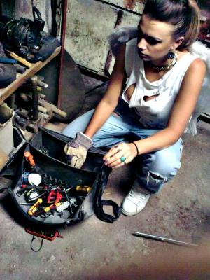 317-58958_148081731898302_522642_n