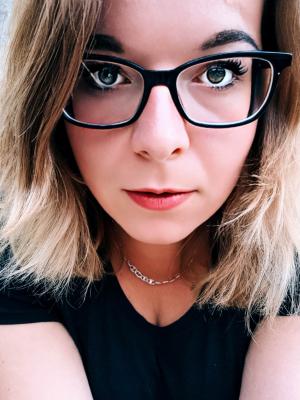 320-Picsart_22-08-23_21-55-13-667