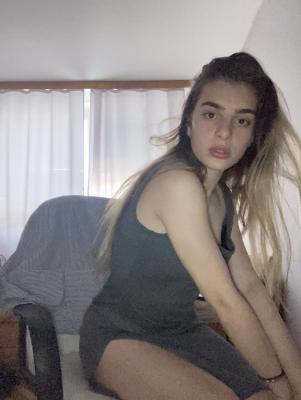 339-83BA87B3-1984-4A66-AD64-977A85C8E411