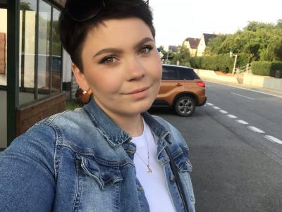 381-8AD6C7D9-799D-4897-895B-F803342856FC