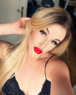 423-C595AEF1-9D2A-4D22-9473-7407FBCC4481