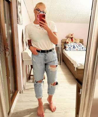 424-BEAC89E2-17EA-4AB8-84FD-8541E025699F