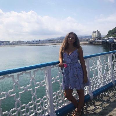 438-BFFB8288-F273-4D28-B23A-1928E053F66A