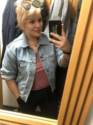 70-5D05590C-1154-49A5-975E-67A5F13E01E8