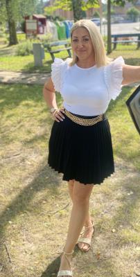 700-E36130BB-4AA0-4D30-9419-BAE38820D55C