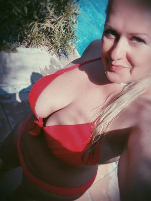 817-A19CFF41-8FA6-4BE2-9284-8878DD985CC3