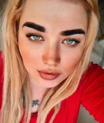 920-011B08A1-442C-4F5E-98C6-66CBC57678BB