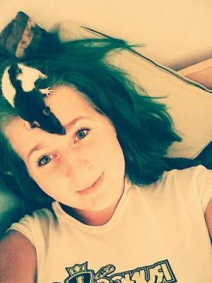 983-received_1095076490575005