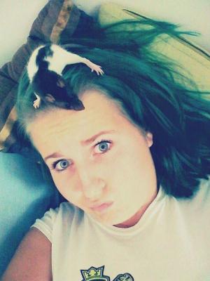 983-received_1095076507241670