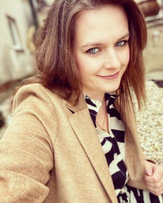 992-25BFF881-59F0-4BC9-9FA9-E30F2C00883E